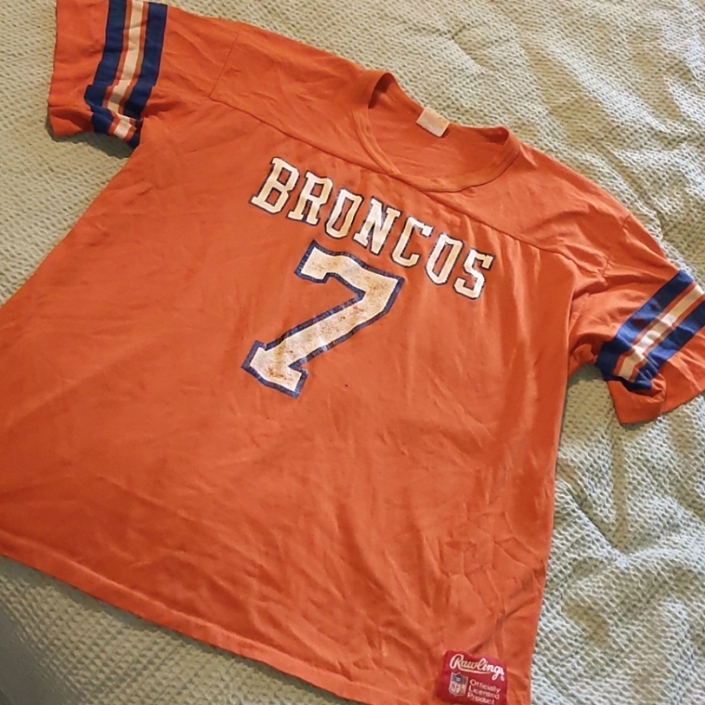 Vintage Denver Broncos tee